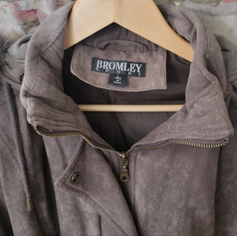 Women's Winter Jacket w/ fox fur hood